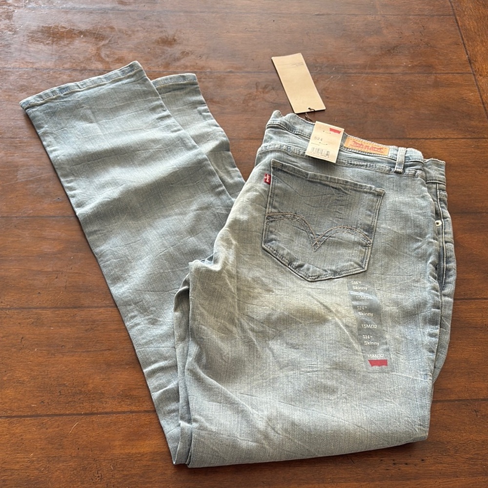 Levi's  524 Skinny Jean, Day Blue, 15/32 extra low rise